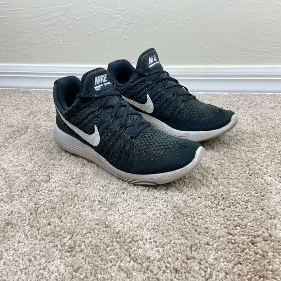 Nike Lunarepic Low Flyknit 2 Running Shoes - Black - Picture 2 of 8